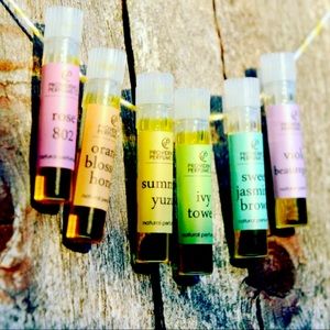 Perfume sample gift boxes